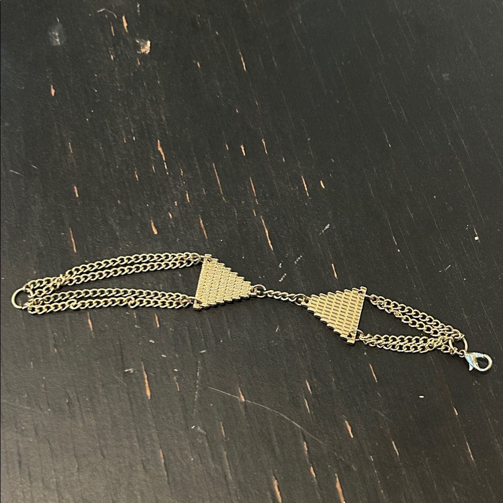 Gold Geometric Chain Bracelet - Picture 7 of 10